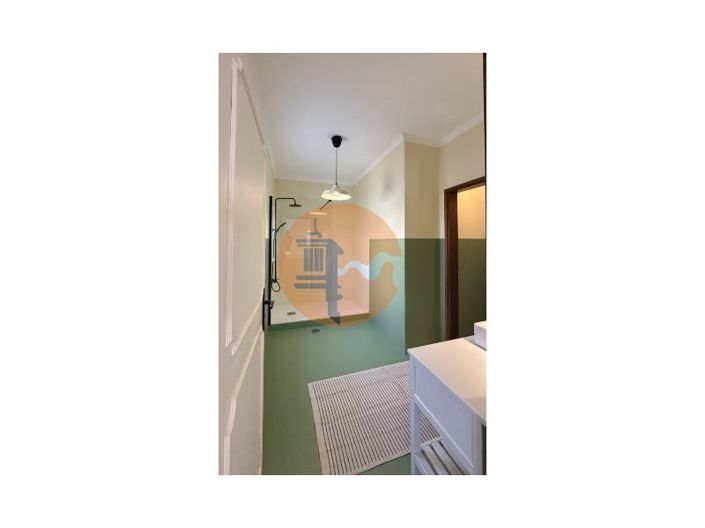 Image No.13-5 Bed House for sale
