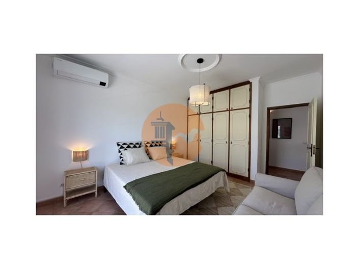 Image No.3-5 Bed House for sale