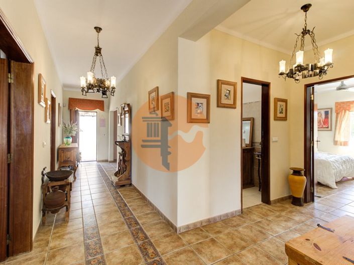 Image No.15-3 Bed House for sale