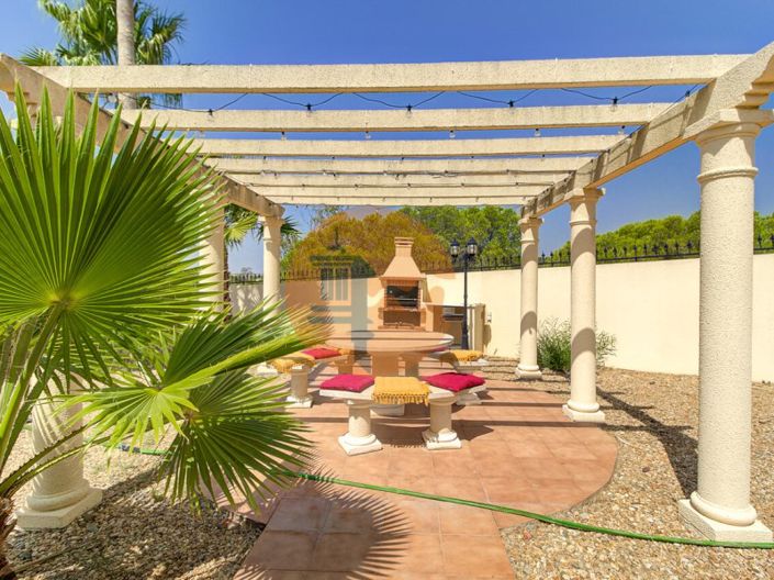 Image No.26-3 Bed House for sale