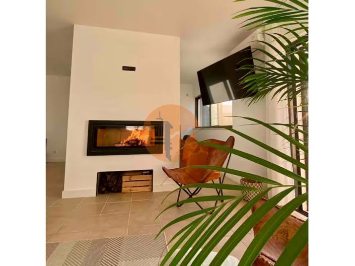 Image No.3-3 Bed House for sale