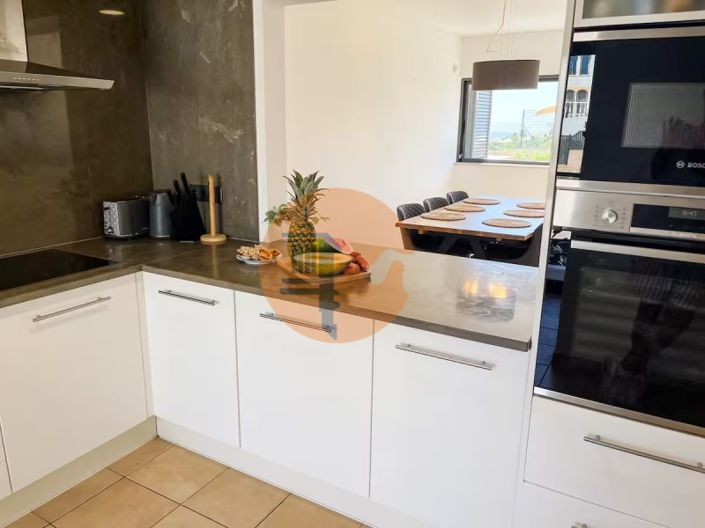 Image No.5-3 Bed House for sale