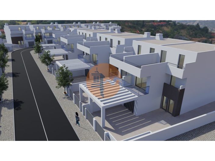 Image No.17-3 Bed House for sale