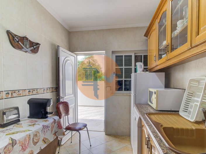Image No.13-2 Bed House for sale