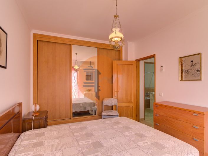 Image No.26-2 Bed House for sale