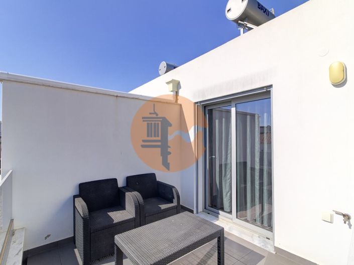 Image No.22-2 Bed Apartment for sale