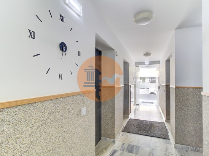 Image No.40-2 Bed Apartment for sale