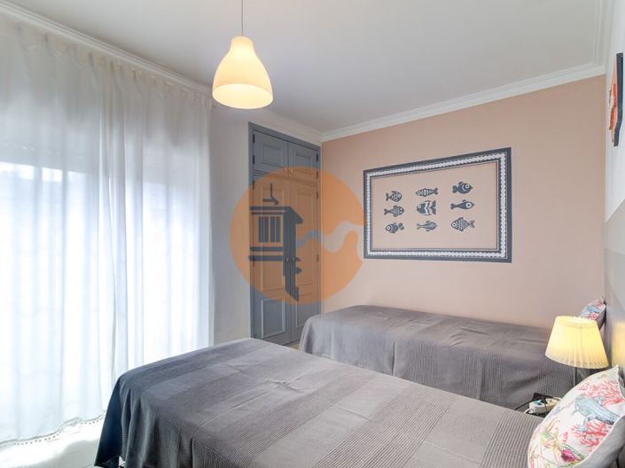 Image No.28-2 Bed Apartment for sale