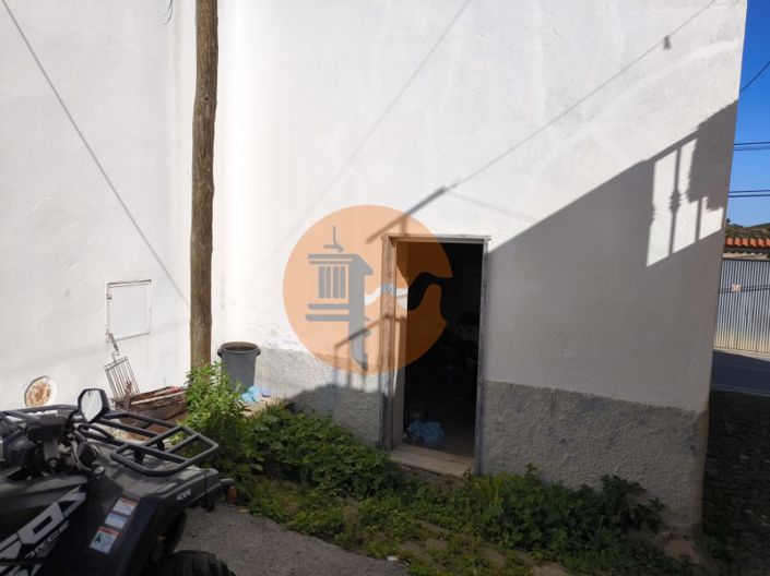Image No.20-4 Bed House for sale