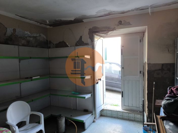 Image No.24-4 Bed House for sale