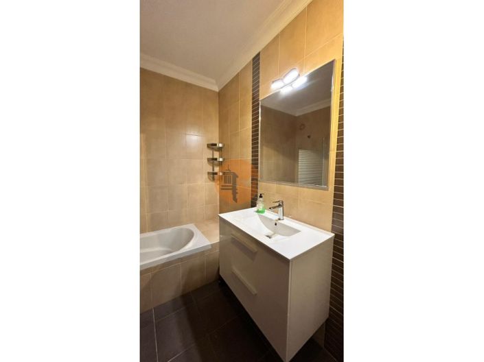 Image No.24-1 Bed Apartment for sale