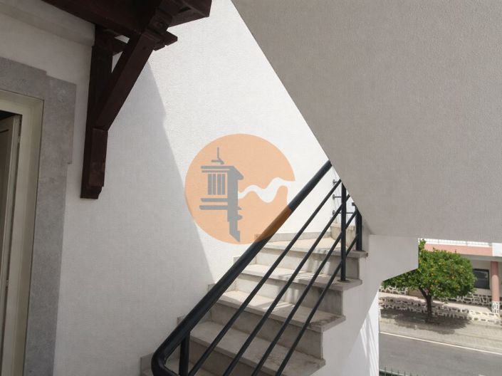 Image No.19-2 Bed House for sale