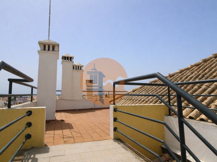 Image No.21-2 Bed House for sale