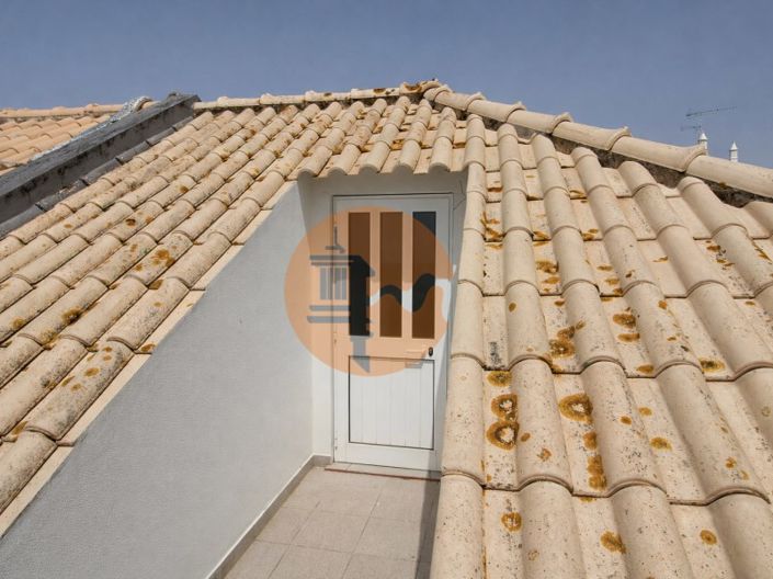 Image No.22-2 Bed House for sale
