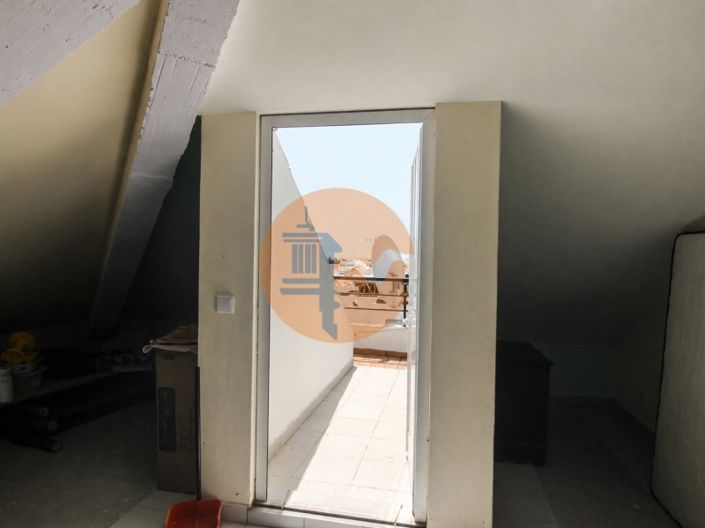 Image No.25-2 Bed House for sale