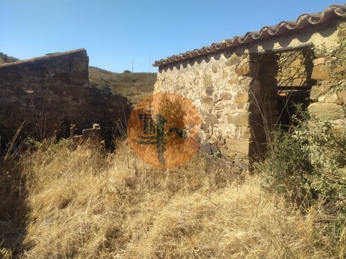 Image No.35-2 Bed Farmhouse for sale