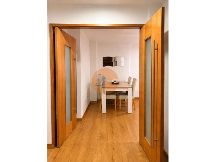 Image No.17-2 Bed Apartment for sale