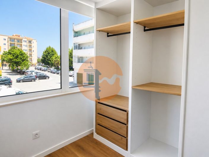 Image No.19-3 Bed Apartment for sale
