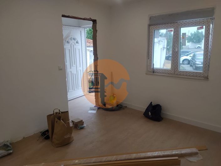 Image No.17-2 Bed House for sale