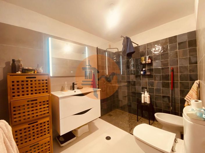 Image No.19-2 Bed House for sale