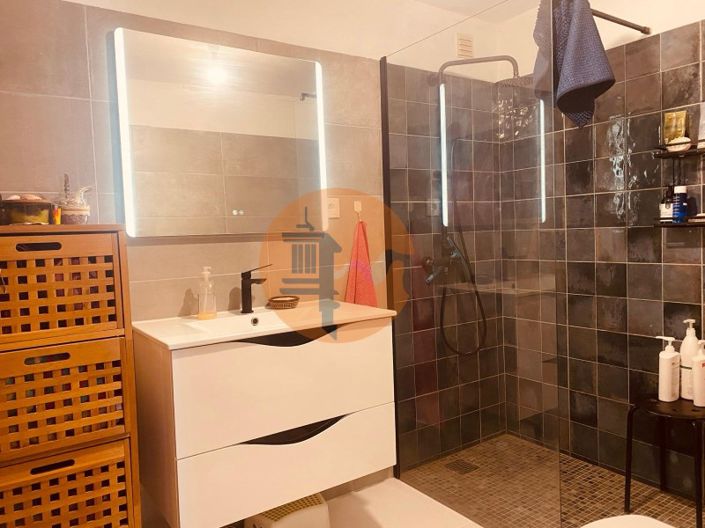Image No.21-2 Bed House for sale