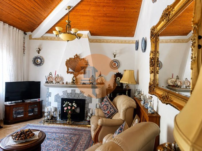 Image No.42-3 Bed House for sale