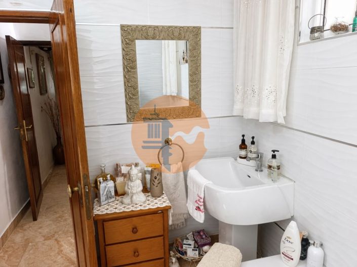 Image No.47-3 Bed House for sale