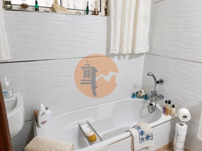 Image No.51-3 Bed House for sale