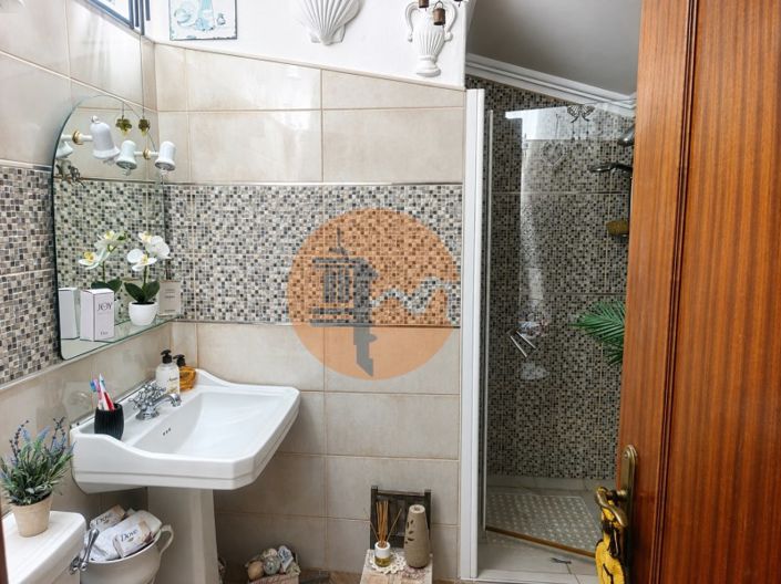 Image No.55-3 Bed House for sale