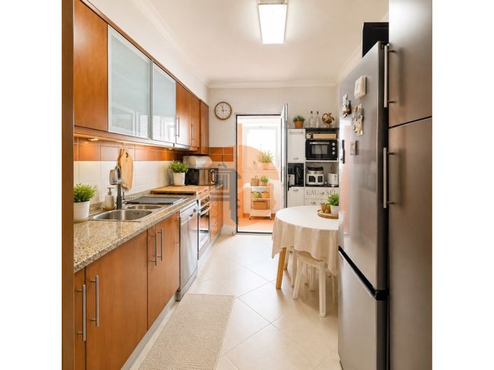 Image No.11-3 Bed Apartment for sale