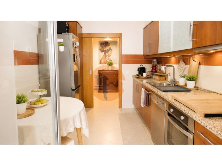 Image No.15-3 Bed Apartment for sale