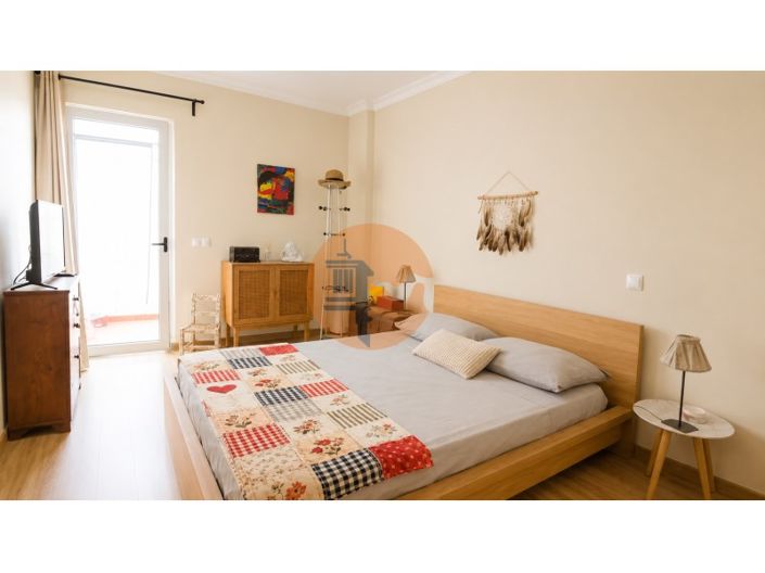 Image No.19-3 Bed Apartment for sale