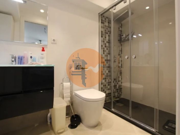 Image No.11-3 Bed House for sale