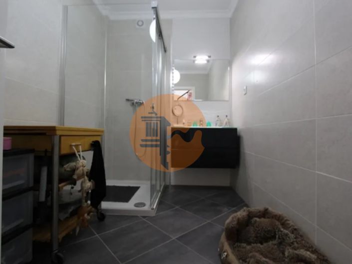 Image No.20-3 Bed House for sale