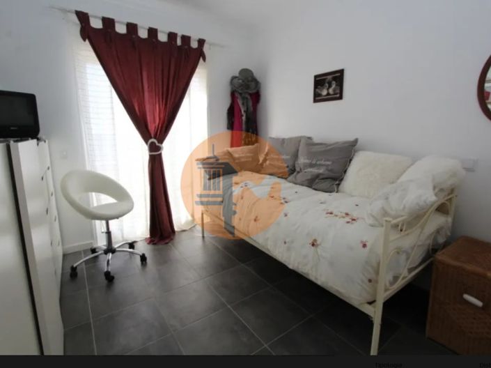 Image No.24-3 Bed House for sale