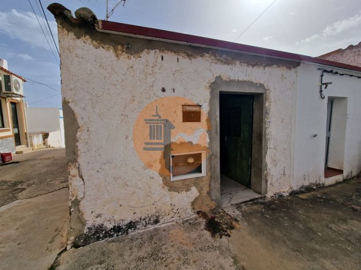 Ruins in the centre of Rio Seco, Castro Marim