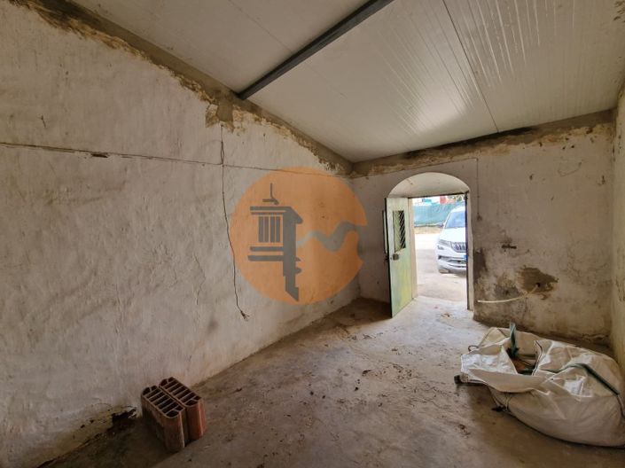 Image No.4-2 Bed House for sale