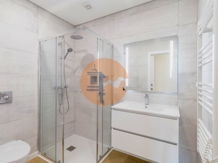 Image No.30-3 Bed Apartment for sale