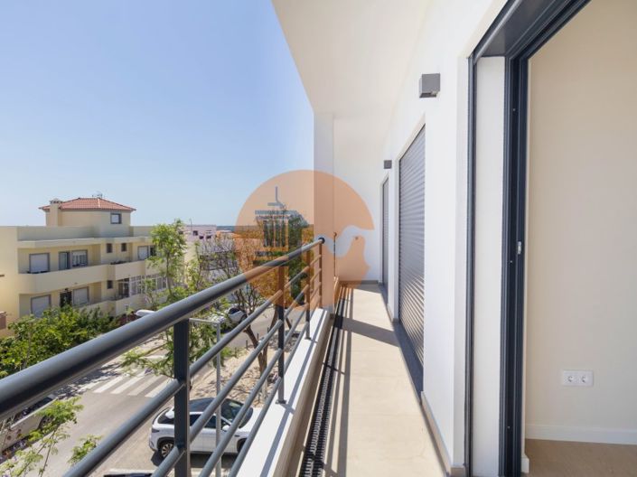 Image No.35-3 Bed Apartment for sale