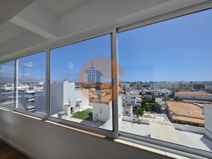 Image No.22-3 Bed Apartment for sale