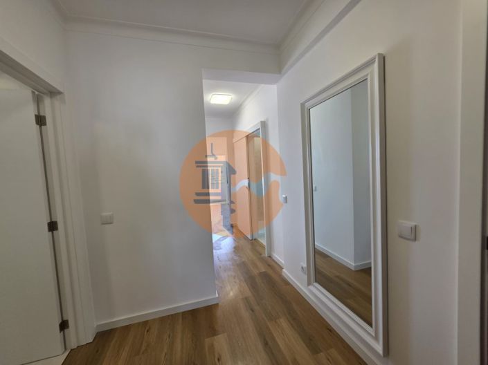 Image No.9-3 Bed Apartment for sale