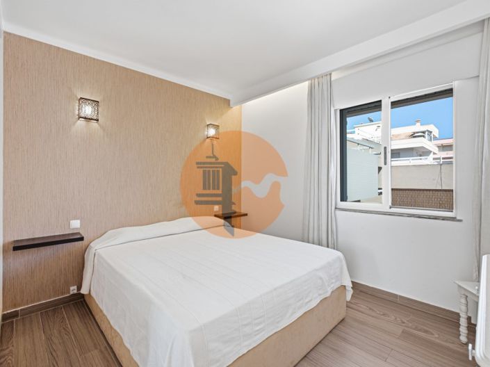 Image No.18-2 Bed Apartment for sale