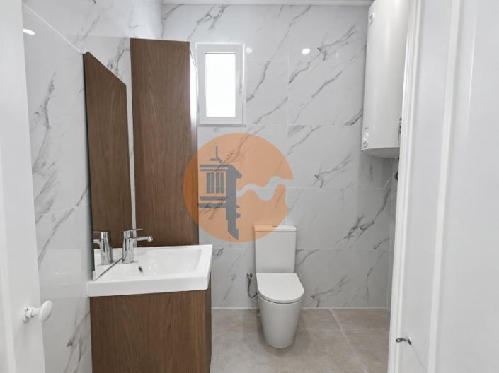 Image No.23-4 Bed House for sale