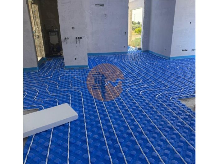 Image No.14-3 Bed House for sale