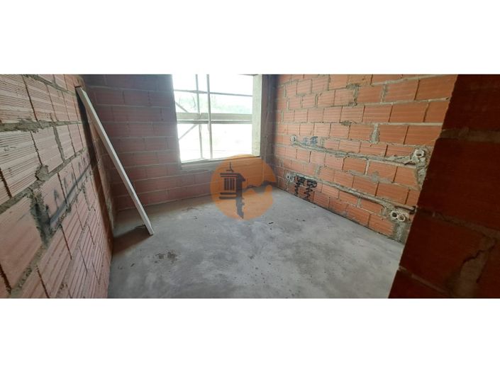 Image No.17-3 Bed Apartment for sale