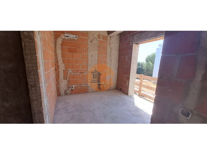 Image No.8-3 Bed Apartment for sale