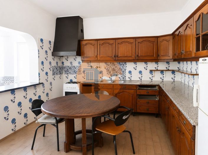 Image No.10-4 Bed House for sale