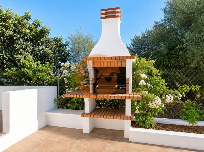 Image No.19-4 Bed House for sale
