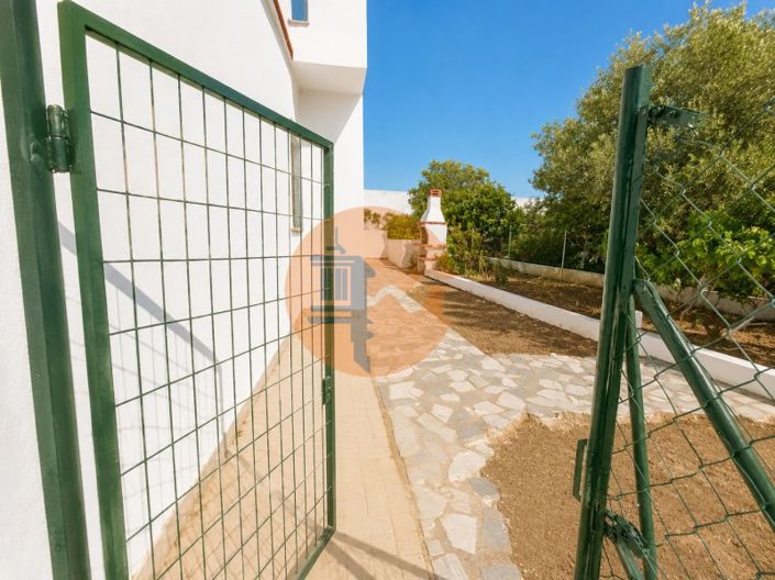 Image No.21-4 Bed House for sale