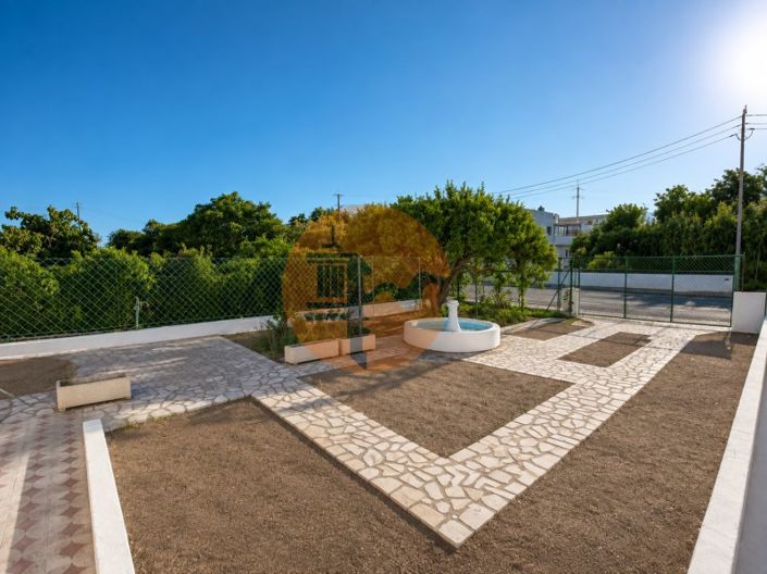 Image No.23-4 Bed House for sale